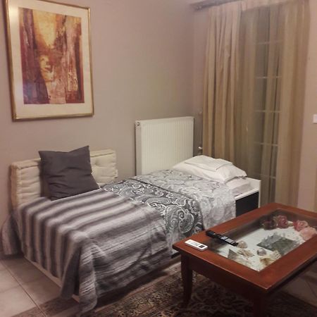 Apartament 4Epoxes Wyspa Wyspa Tinos Zewnętrze zdjęcie